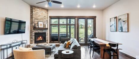 TV connectée, cheminée