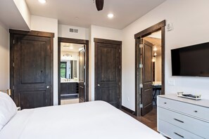 2 bedrooms, desk, iron/ironing board, free WiFi