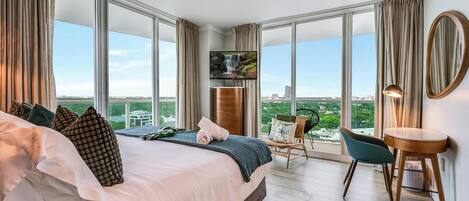 2 bedrooms, desk, iron/ironing board, free WiFi