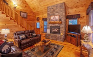 Smart-TV, Kamin, DVD-Player