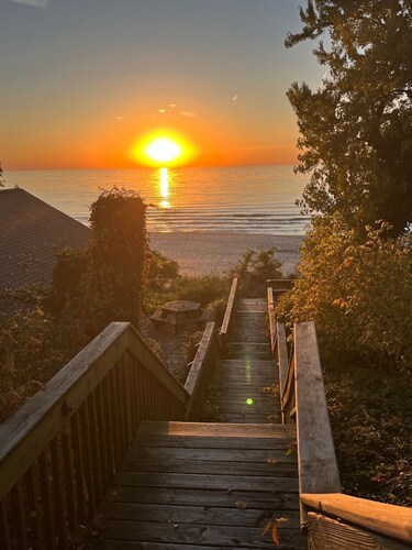 Endless Sunsets Cabin 1