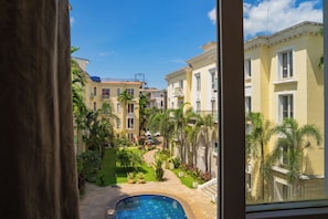 Deluxe Apartment, 2 Bedrooms, Balcony, Pool View | Iron/ironing board, free WiFi - Goan Hideaway - Dos (Arpora)