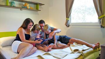 Mobile Home | 2 bedrooms, individually furnished