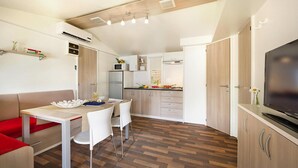 Unclassified image, 4 of 49, button - Novigrad Resort Retreat (Novigrad)