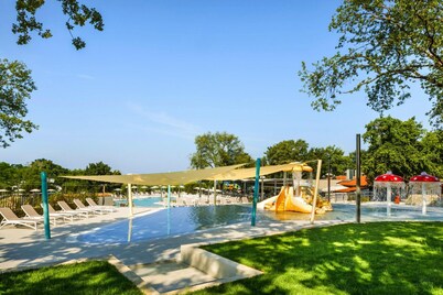 Novigrad Resort Retreat
