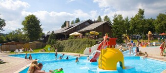 Mobile Home With Heated Pool