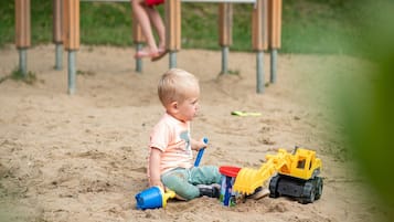 Mobile Home | Children's area