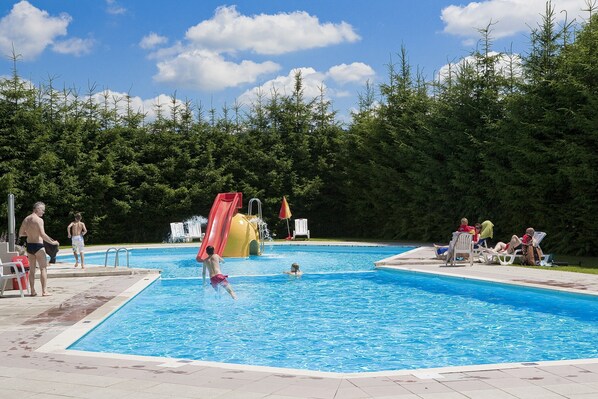 Mobile Home | Pool | Outdoor pool