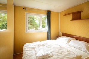 Mobile Home | 2 chambres, ameublement personnalisé, draps fournis