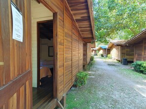 Asuntovaunu | Ulkopuoli