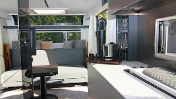 Mobile Home | Private kitchen