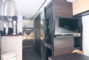 Mobile Home | Living room