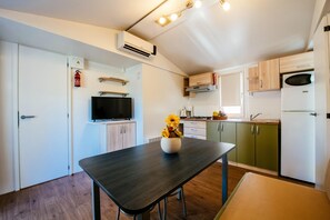 ラグジュアリー モバイルホーム | 専用キッチン