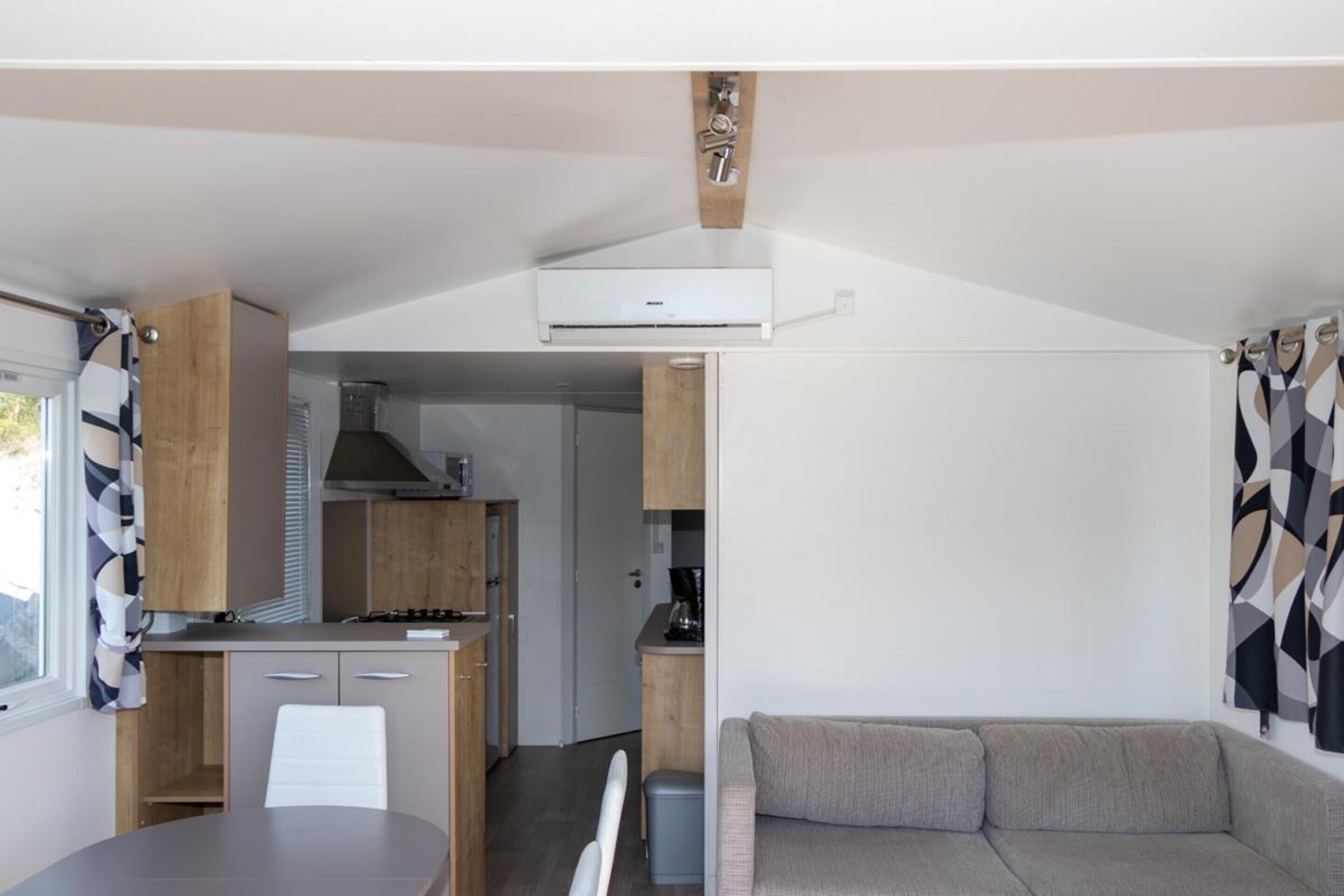 Mobile Home | Living room