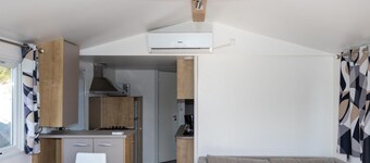 Apartment on Lake Serre-poncon With Pool