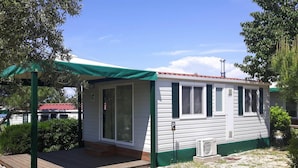 Mobile Home | Exterior - Mobile Home in Cres Near Pebble Beach (Cres)