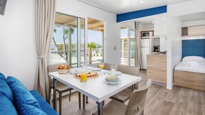 Living room - Mobile Home Omisalj With Seaview at Beach (Omisalj)