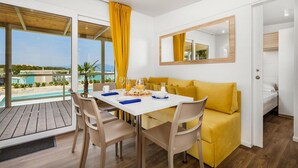 Dining - Mobile Home Omisalj With Seaview at Beach (Omisalj)