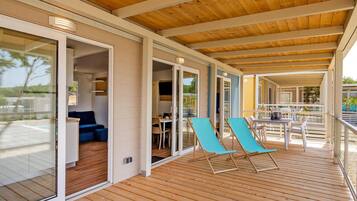 Mobile Home | Balcony