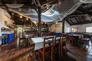 Mobile Home | Living room - Mobile Home in Starigrad by Pebble Beach (Starigrad)