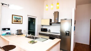 Fridge, microwave, oven, dishwasher