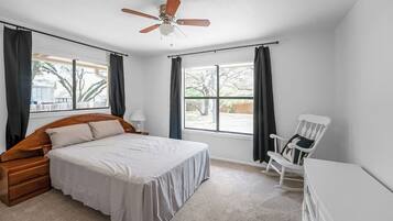 4 bedrooms, in-room safe, iron/ironing board, free WiFi