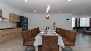 Dining - Villa Elena - Makarska by Villas Guide (Kamenmost)