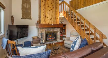 Cozy Big Sky Getaway | Pool, Sauna, Fireplace | Near Golf Course, Nordic Trails & Big Sky Resort