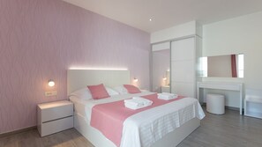 1 bedroom, free WiFi, bed sheets