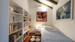 2 bedrooms, iron/ironing board, free WiFi, bed sheets - Apartman Art by Villas Guide (Kastav)