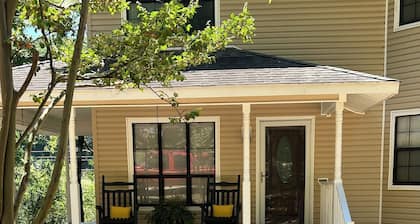 3 bedroom/3 bathroom house in charming Cullman minutes to lake, town, interstate