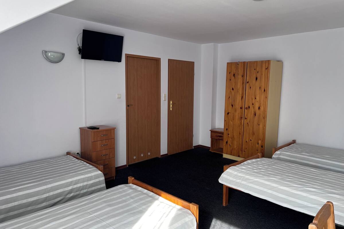 Classic Quadruple Room | Free WiFi