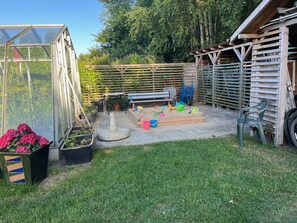 BBQ/picnic area