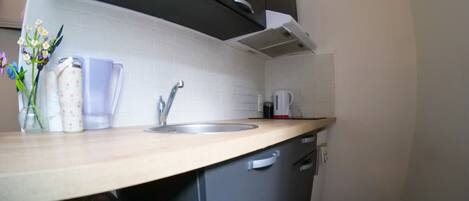 Fridge, microwave, coffee/tea maker, electric kettle