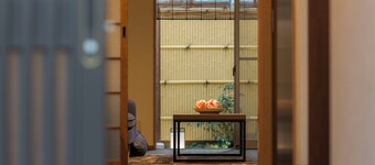 Japanese-style Villa 80㎡ with garden, close to the Kyomizu area & Four Seasons.