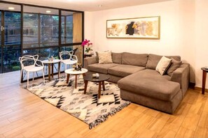 Superior Studio | Living area