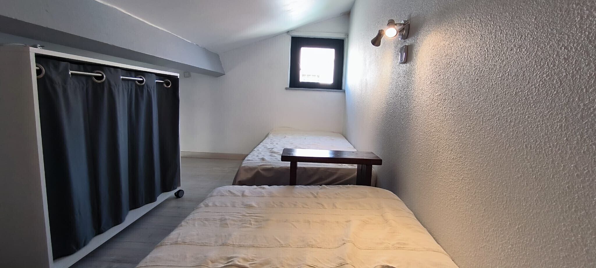 1 chambre, fer et planche à repasser, Wi-Fi gratuit