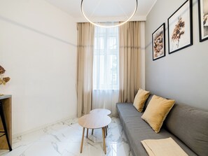 TV - Łąkowa Charming Studio (Poznań)