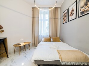 1 bedroom, iron/ironing board, WiFi, bed sheets - Łąkowa Charming Studio (Poznań)