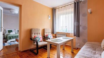 1 bedroom, iron/ironing board, WiFi, bed sheets