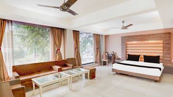 Desk, free WiFi, bed sheets