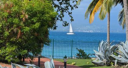 La "Caret" 3 bedrooms swimming pool and beach access, rated 4 stars