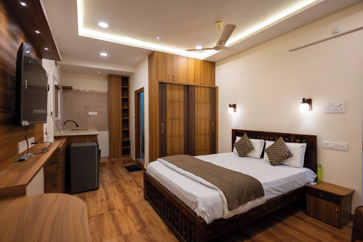 Studio, Kitchenette