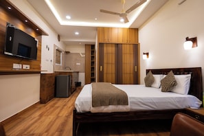 Studio, Kitchenette