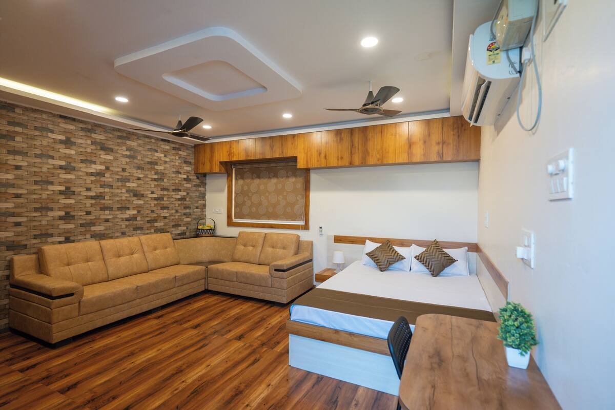Apartment, Balcony | Living area