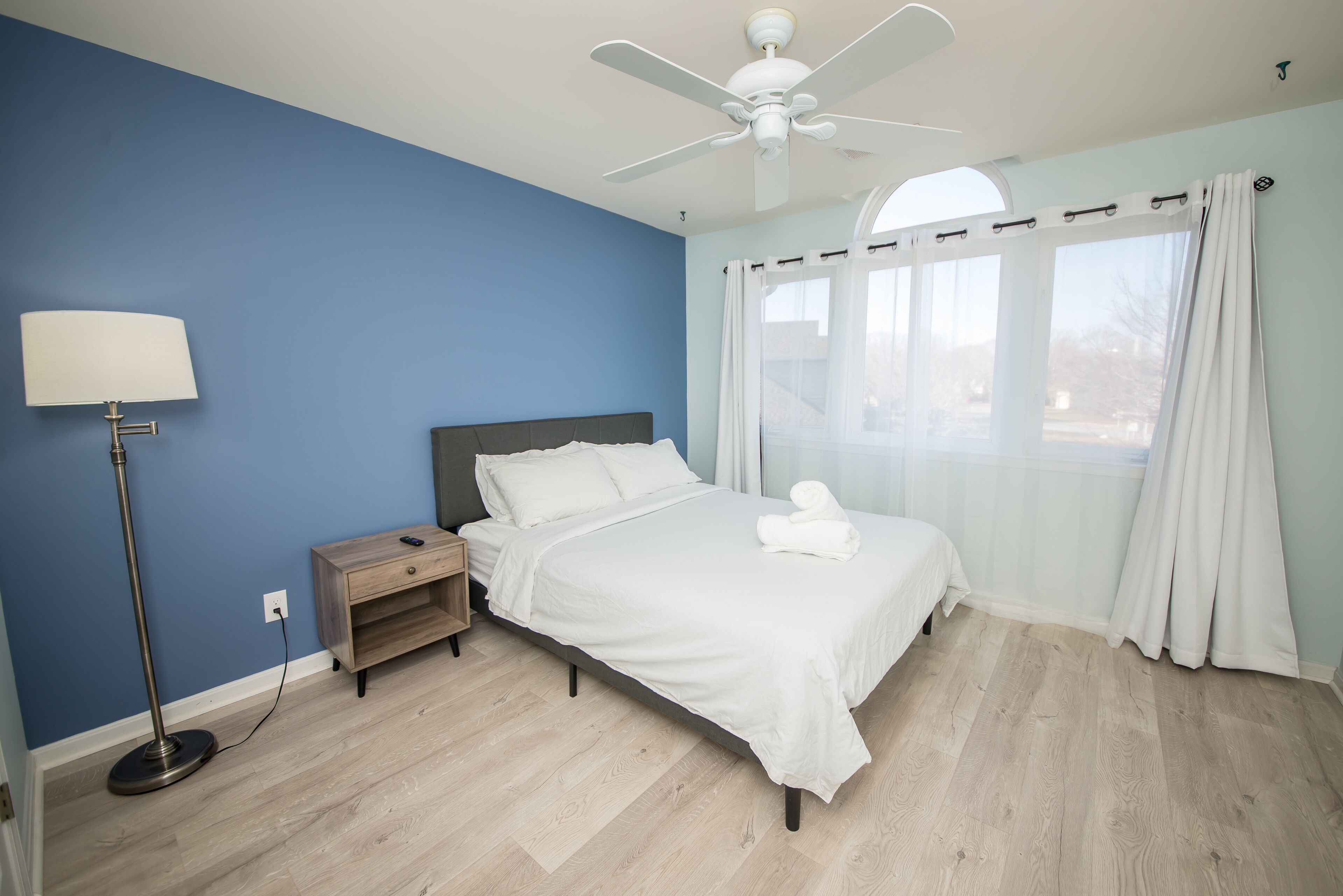 2 quartos, Wi-Fi de cortesia, roupa de cama