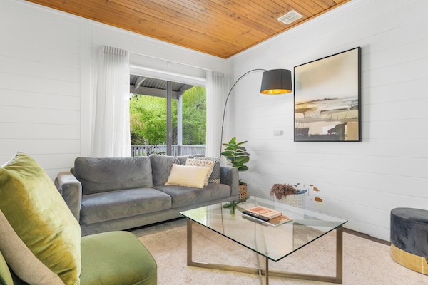 House, Garden View | Living area