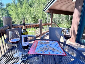 Outdoor dining - Aspen Hollow Lodge w/ Hot Tub + Fire Pit (Frisco)