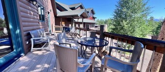 Aspen Hollow Lodge w/ Hot Tub + Fire Pit