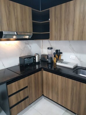Oven, stovetop